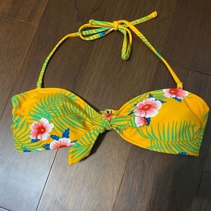 No boundaries yellow floral bikini top